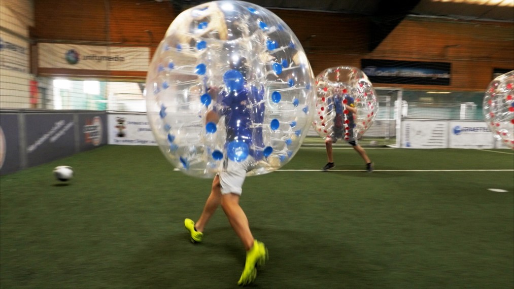 Bubble-Fußball Dresden | Die Fun-Sportart für euren JGA | Pissup Reisen