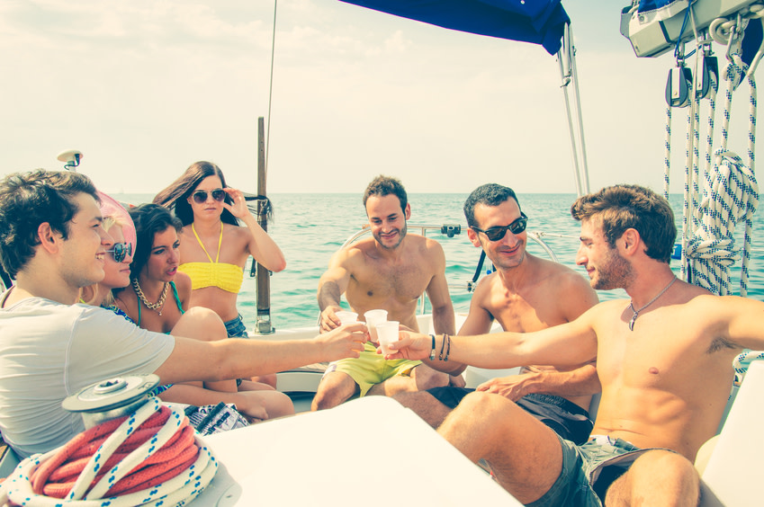 Booze Cruise Party Boat | Pissup Tours