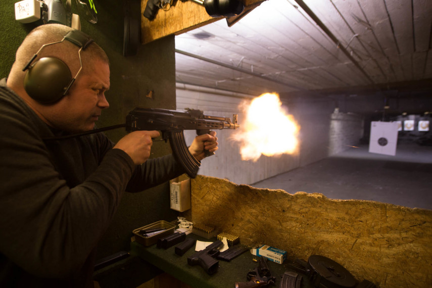 AK-47 Skytte - testa på Gdansk fetaste skjutpaket!