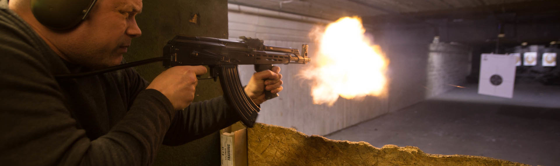 AK-47 Skytte - testa på Gdansk fetaste skjutpaket!
