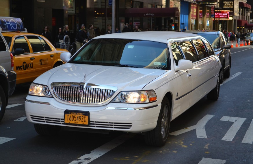 Lincoln Stretch Limousine | Pissup Stag Dos