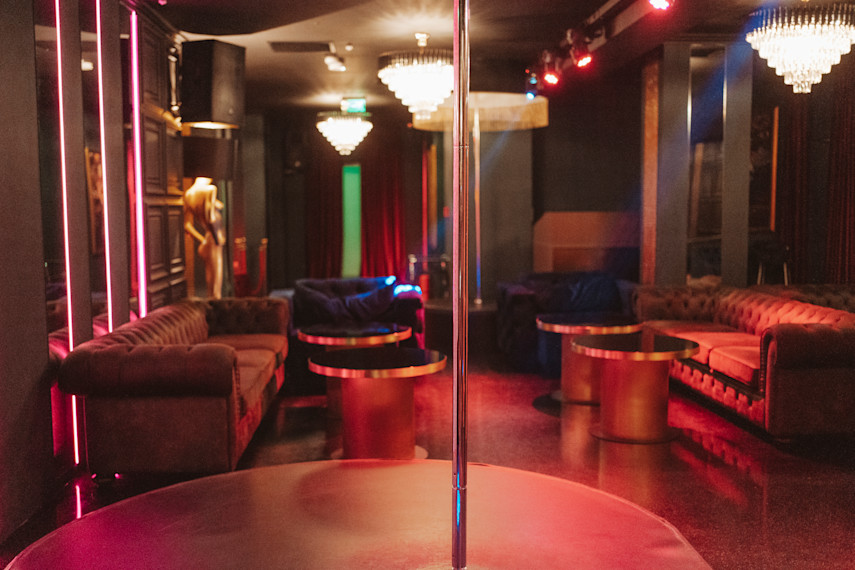 Private Lounge im Stripclub Bukarest | Jetzt buchen!