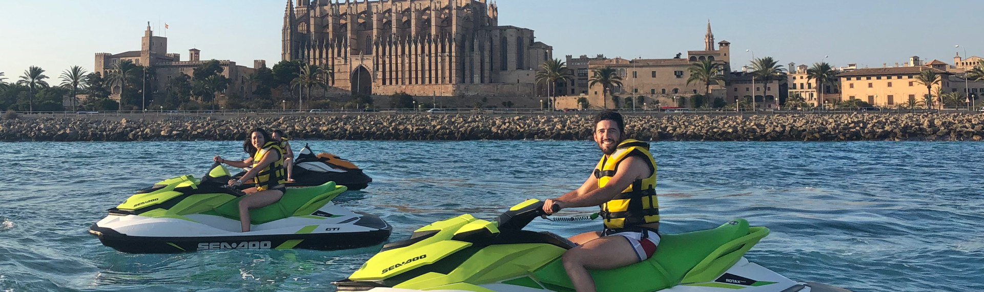 Jetski Mallorca | Der Action-Spaß auf dem Mittelmeer | Pissup Reisen