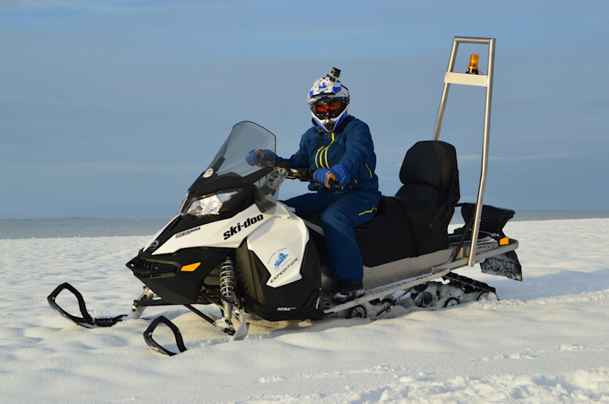 Snowmobil fahren im Schwarzwald | Jetzt mit Pissup buchen!