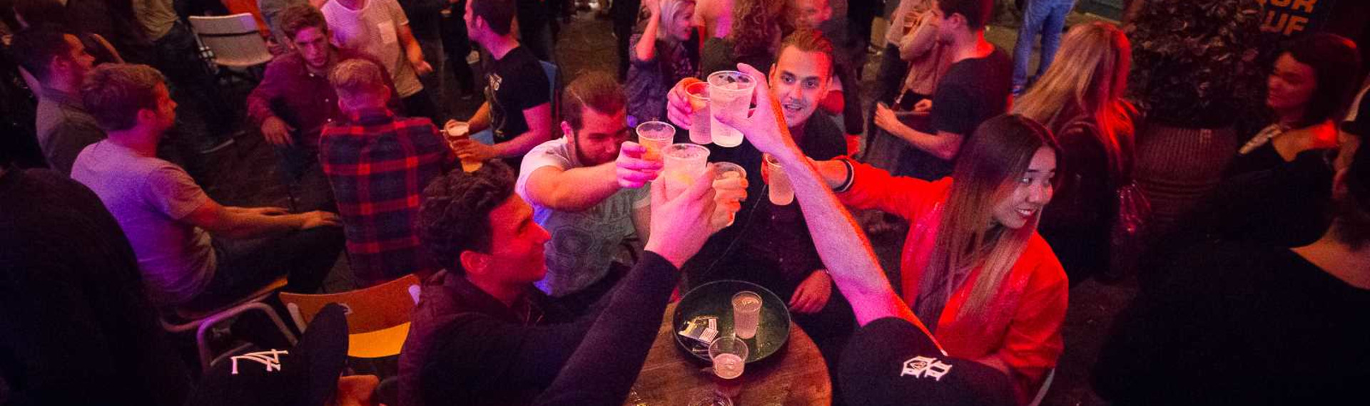 Pub Crawl mit Bier-Flatrate Budapest | Jetzt buchen!
