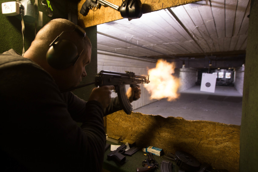 Som På Film: Skyd Med Ægte Pistol - Prøv pistoler i Berlin