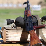 AK-47 Kalaschnikow schießen