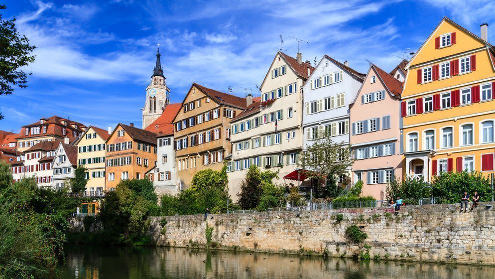 Für den Polterabend oder Junggesellenabschied Stuttgart ins Visier nehmen und ein Hammer-Wochenende verbringen. 