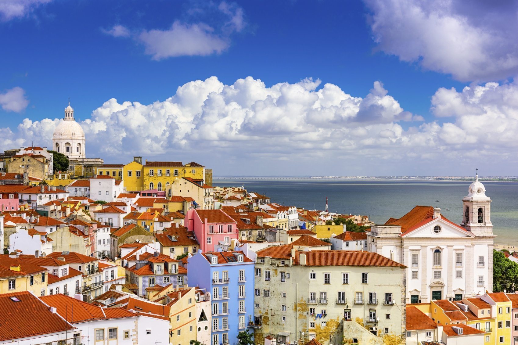 5 reasons to go to Lisbon - Pissup Stag Do